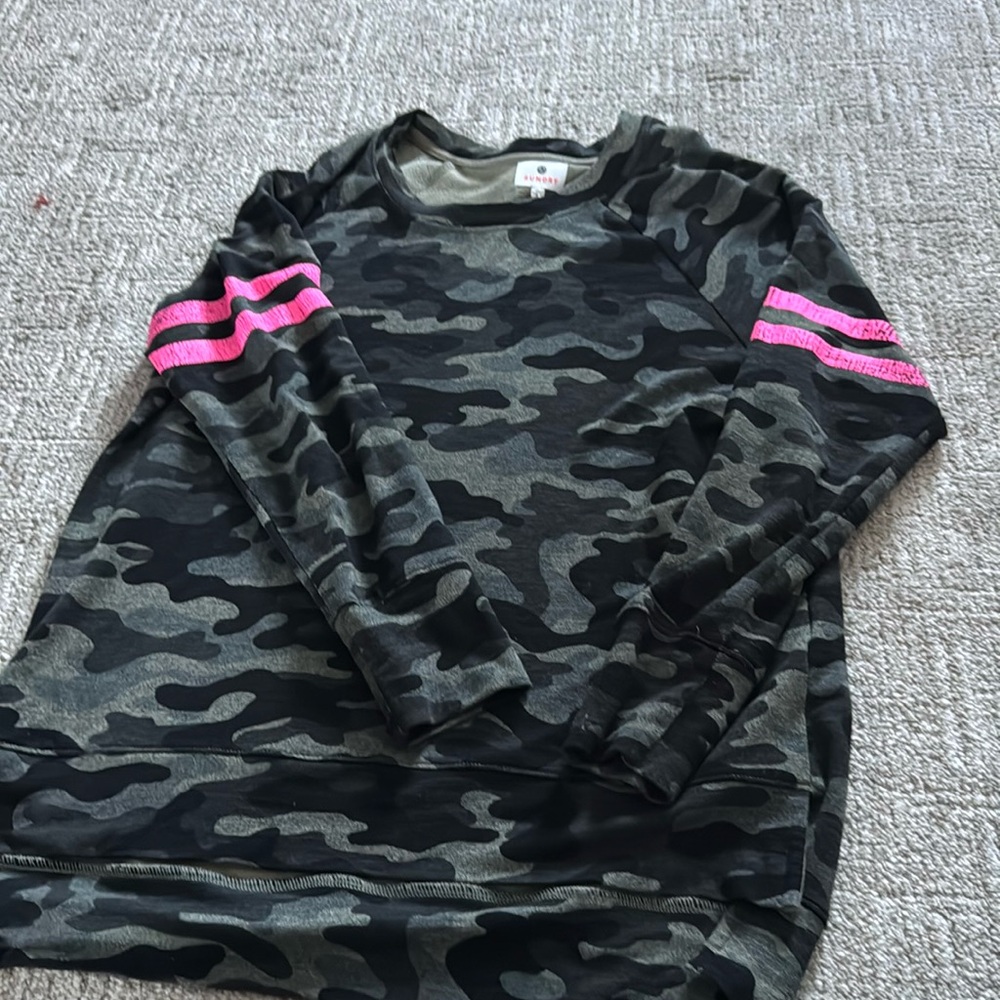 Sundry sweatshirt